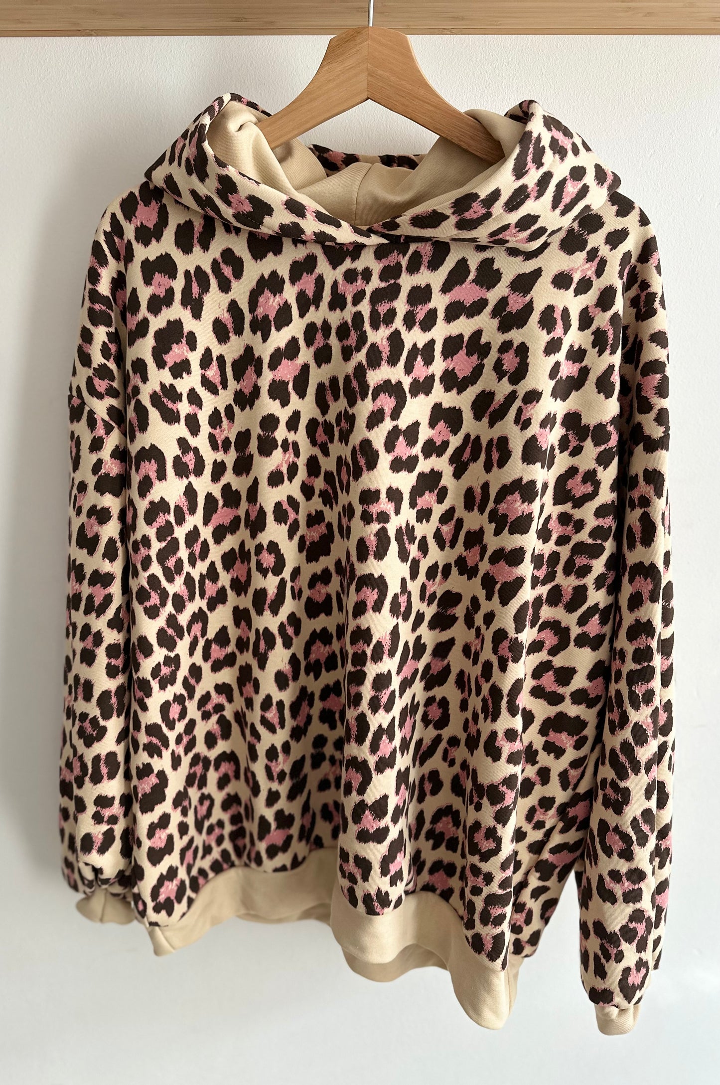 "SOPHIA" Leopulli beige