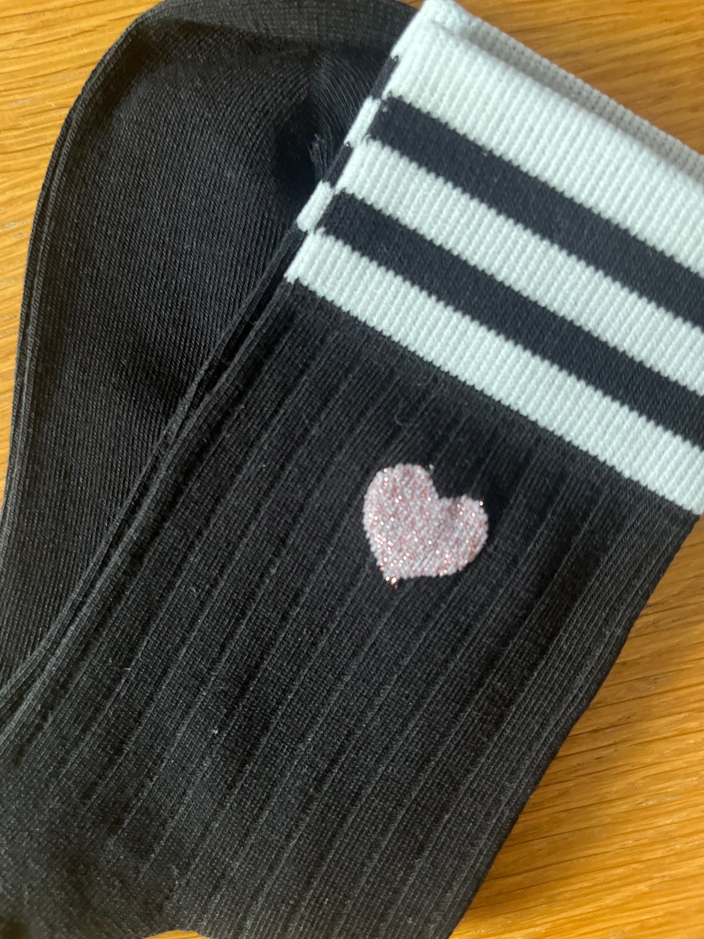 "NANO" Socks mit Herz Schwarz/Weiß