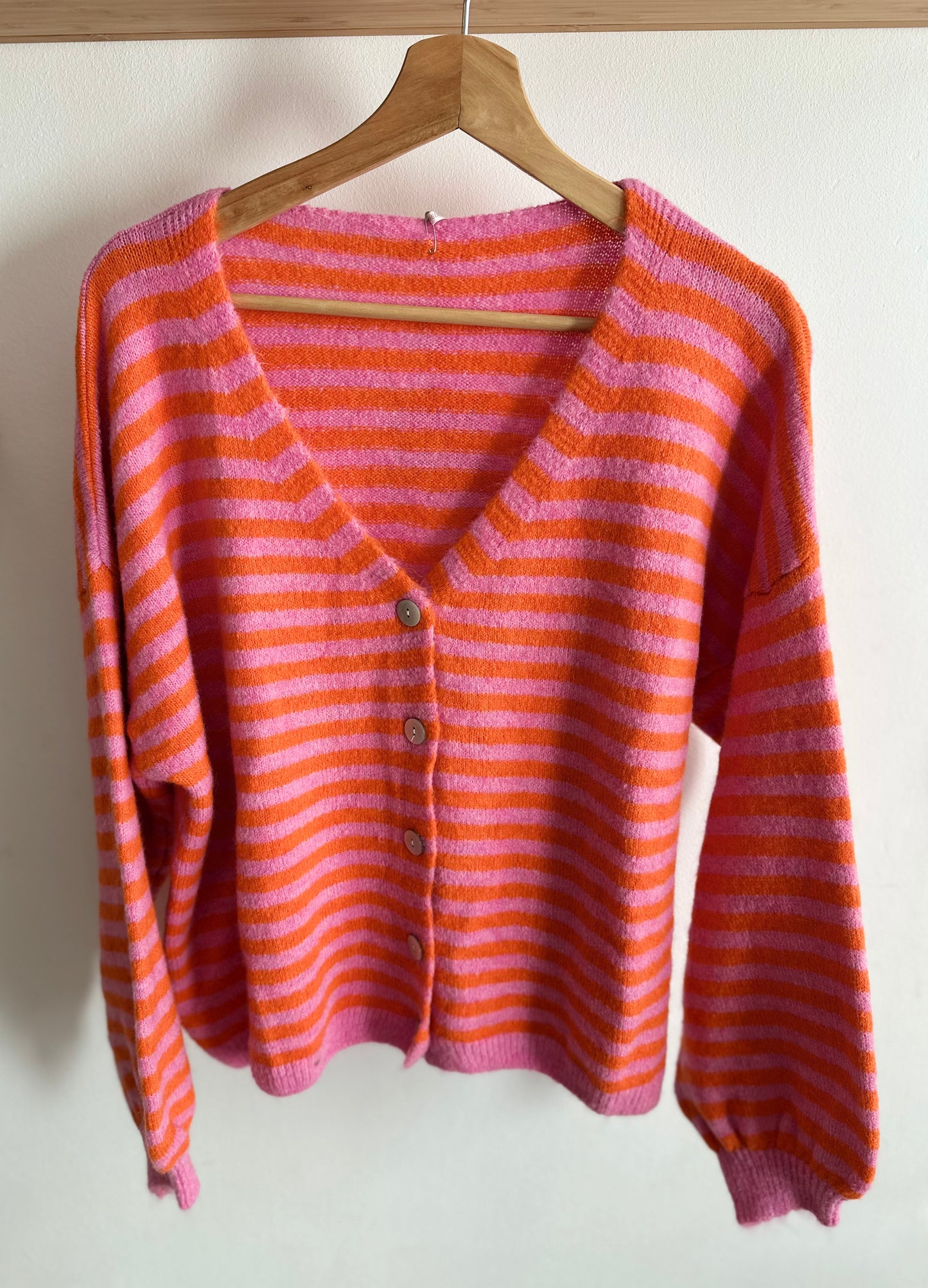 "MILA" Cardigan rosa/rot gestreift