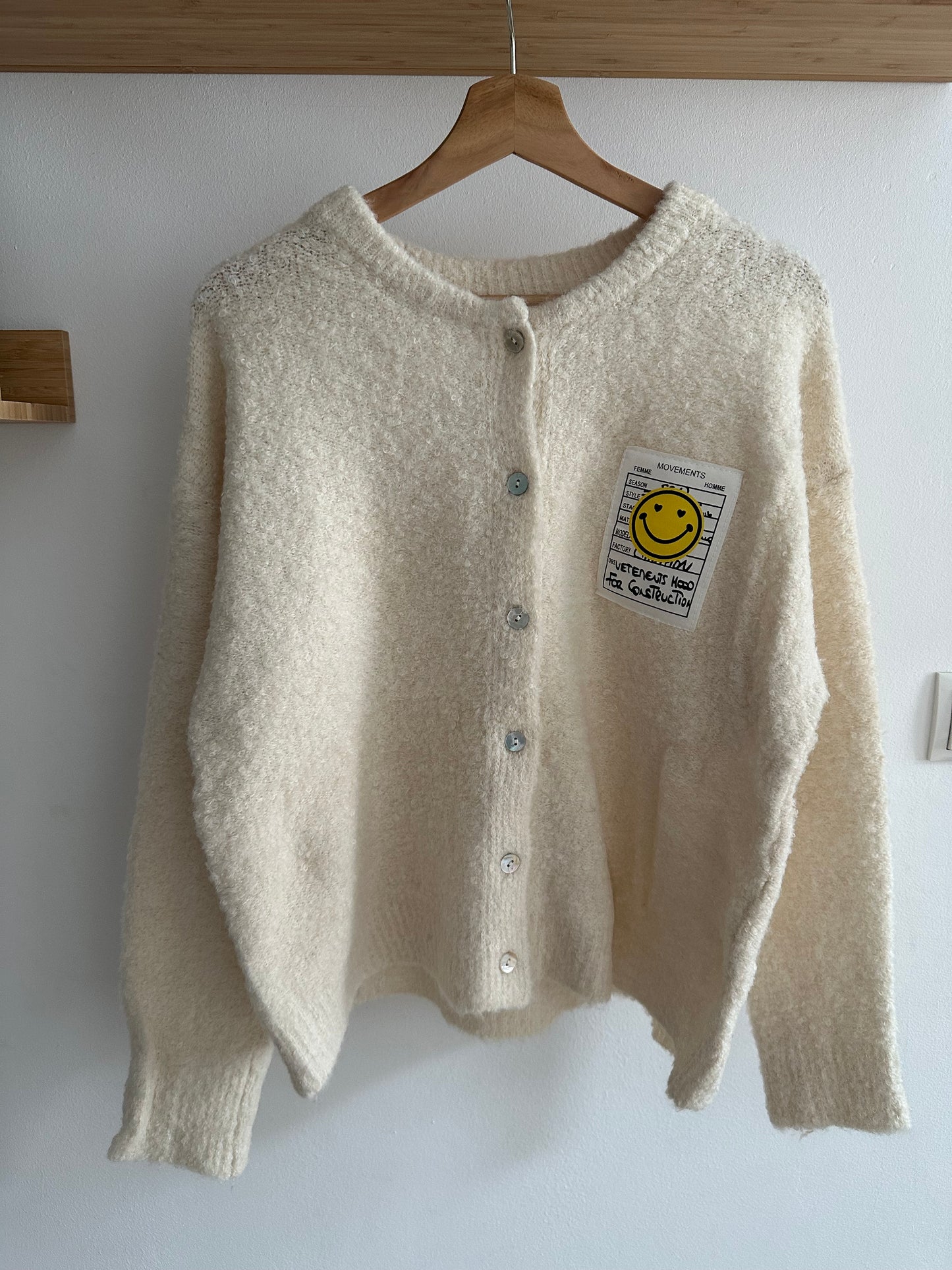 "EMILIA" Cardigan mit Smiley weiss