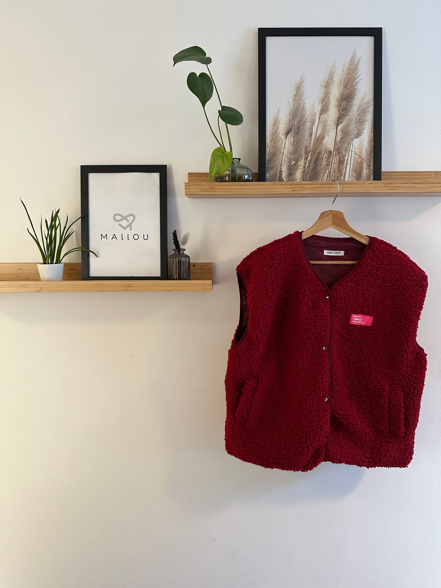 "LANA" Oversize Teddyweste mit Patch weinrot