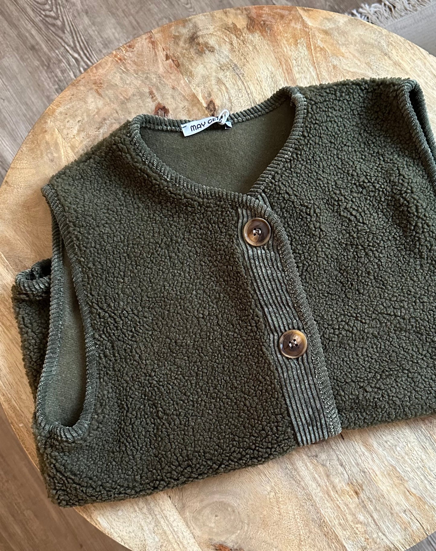 "MARIE" Teddyweste mit Cord-Knopfleiste khaki