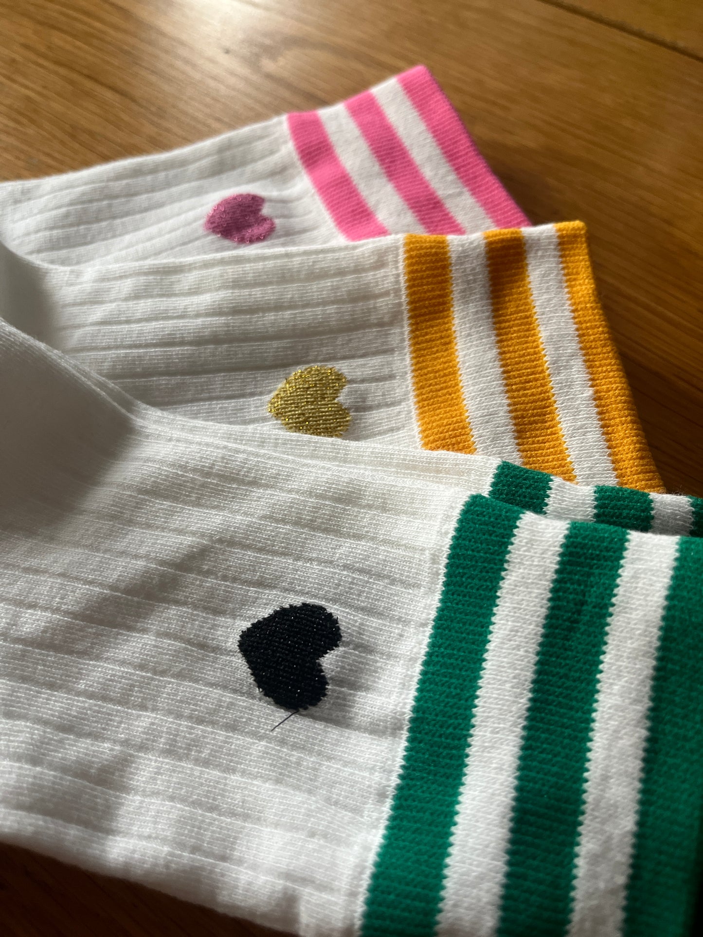 "NANO" Socks mit Herz und Farbe