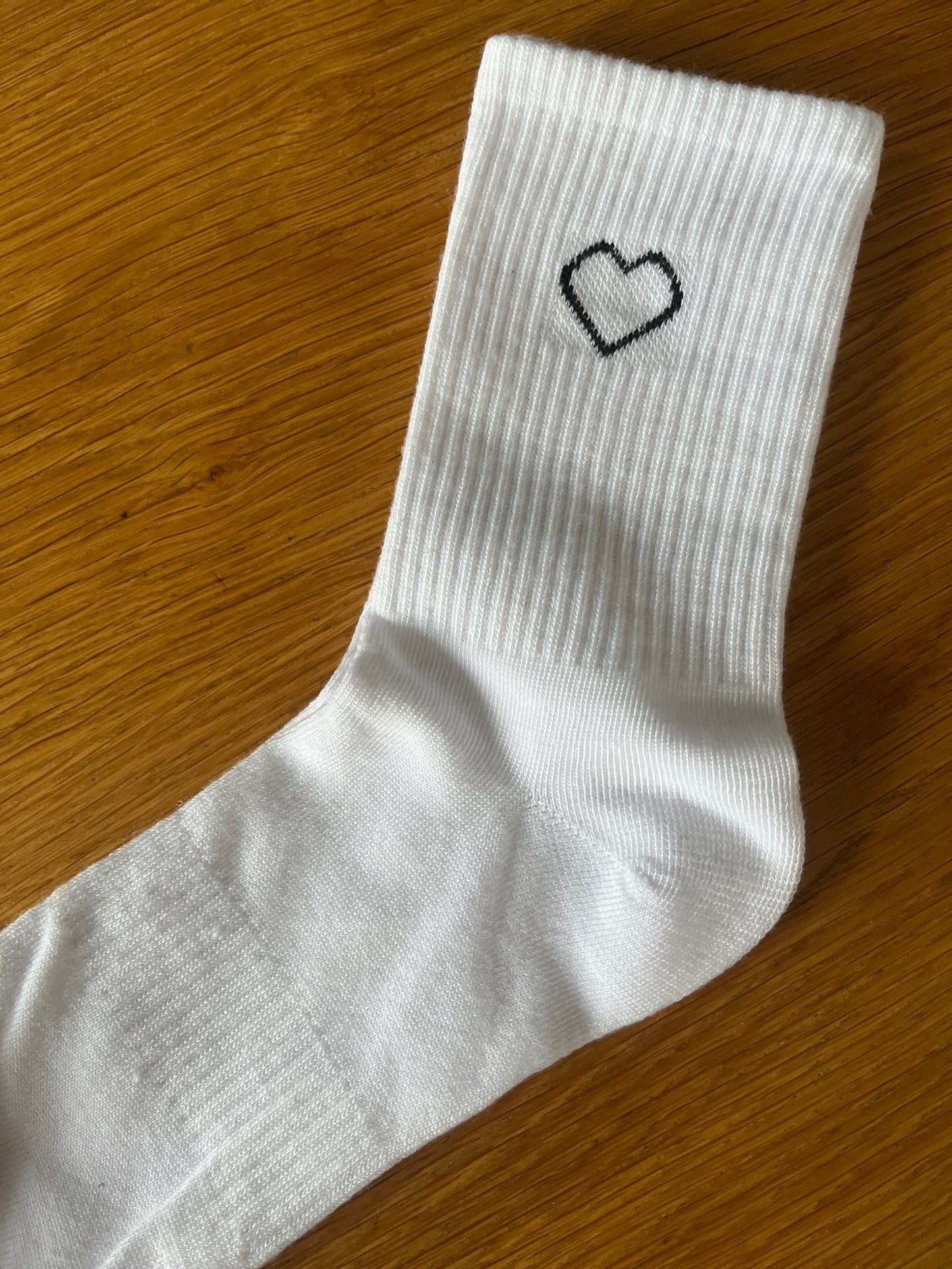 "LEVI" Socks mit gesticktem Herz