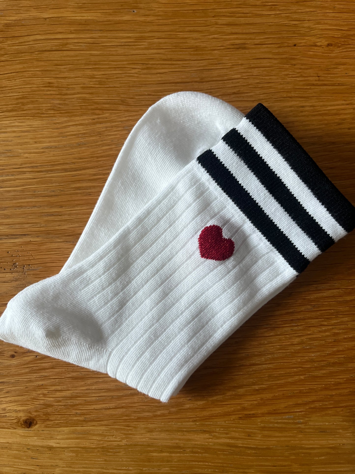 "NANO" Socks mit Herz Schwarz/Weiß