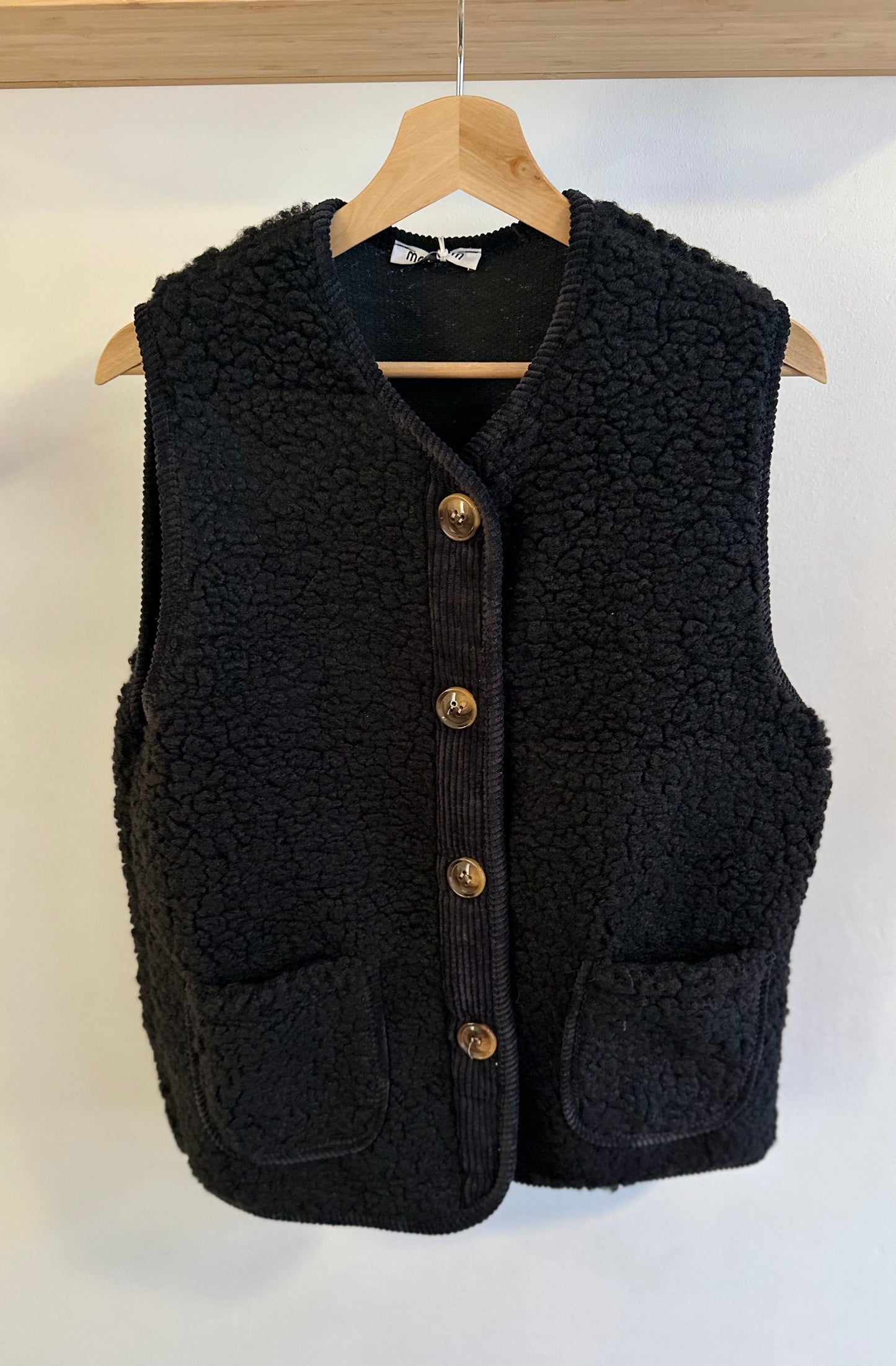 "MARIE" Teddyweste mit Cord-Knopfleiste schwarz