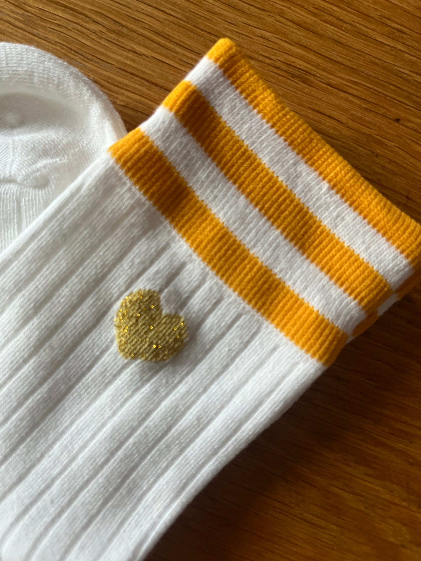 "NANO" Socks mit Herz und Farbe